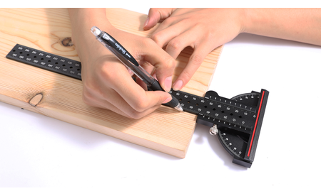 Schwenkbares T-Lineal 300 mm, 4-in-1 DQ-1804-6111 4