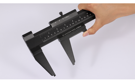 Messschieber 610 mm DQ-1804-1215 3