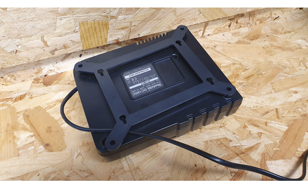 Schwarze StealthMounts Halterung für Makita Ladegerät, 2 St. STM-CMC-MK-S 2