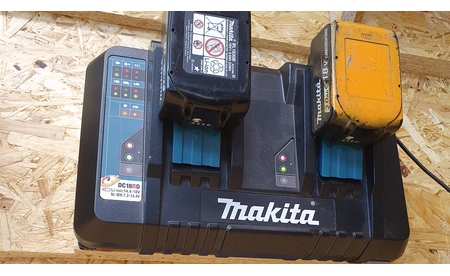 Schwarze StealthMounts Halterung für Makita Doppel-Ladegerät, 2 St. STM-CMC-MK-B 4